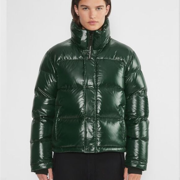Aritzia Super Puff Shorty Hi-Gloss Down Crop Puffer Jacket Scarab Green XXS NEW - Picture 3 of 14